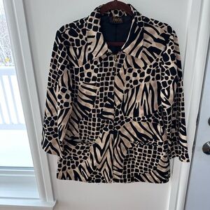 Stylish 2000s Black and Tan Animal Print Women's Jacket